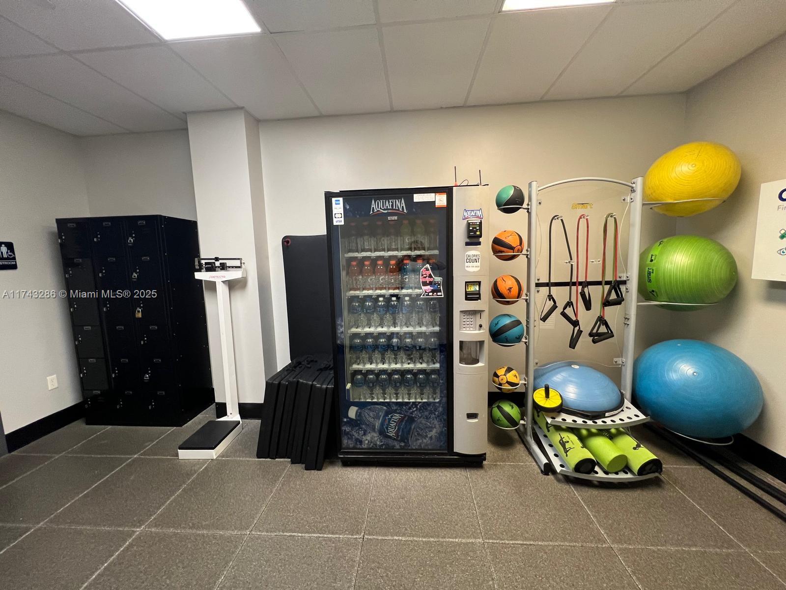 WAVE CONDO - Residential Lease