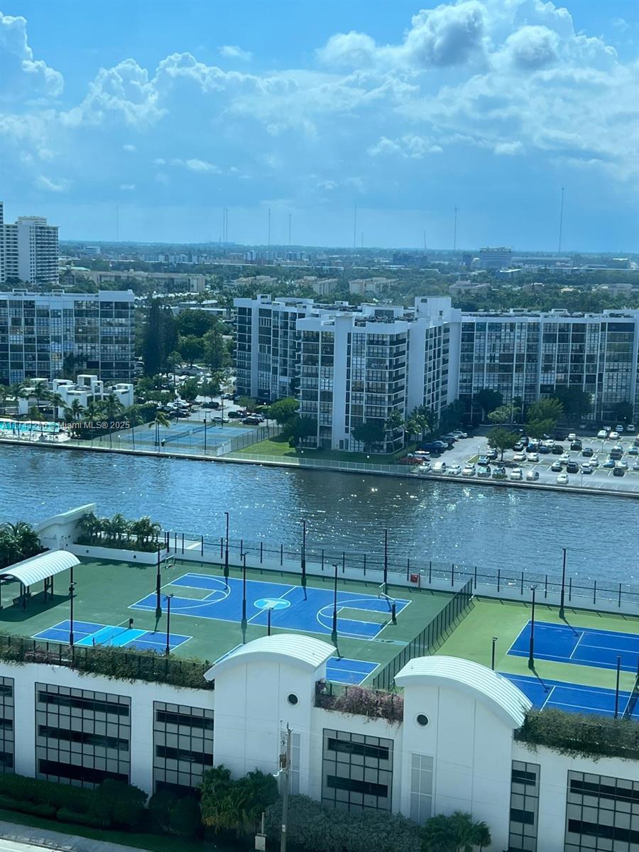 WAVE CONDO - Residential Lease