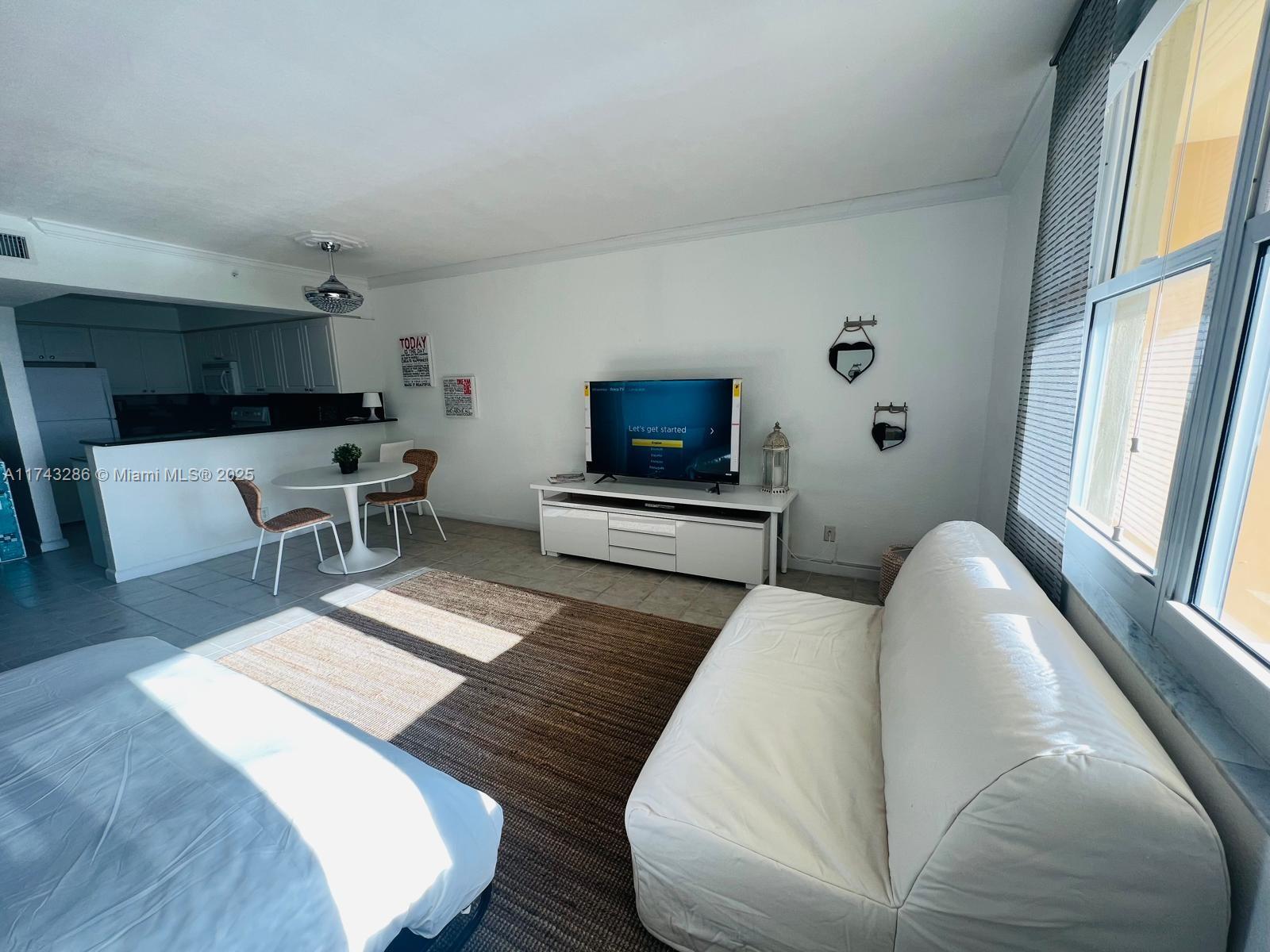 WAVE CONDO - Residential Lease