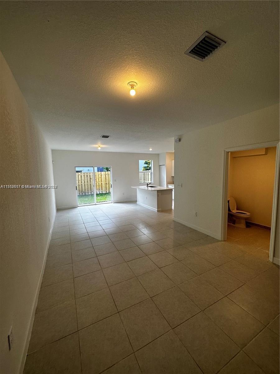 KEYS GATE RESIDENTIAL - Residential Lease