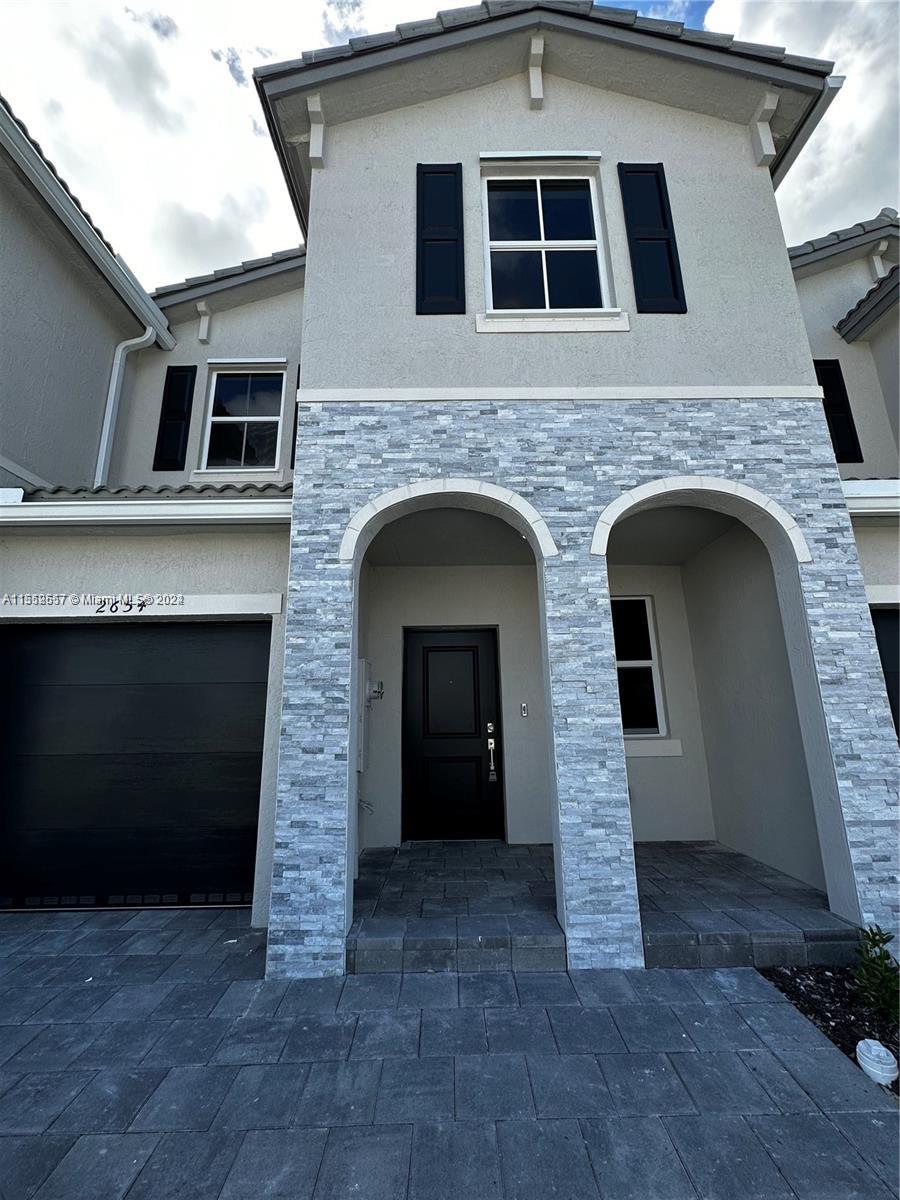KEYS GATE RESIDENTIAL - Residential Lease
