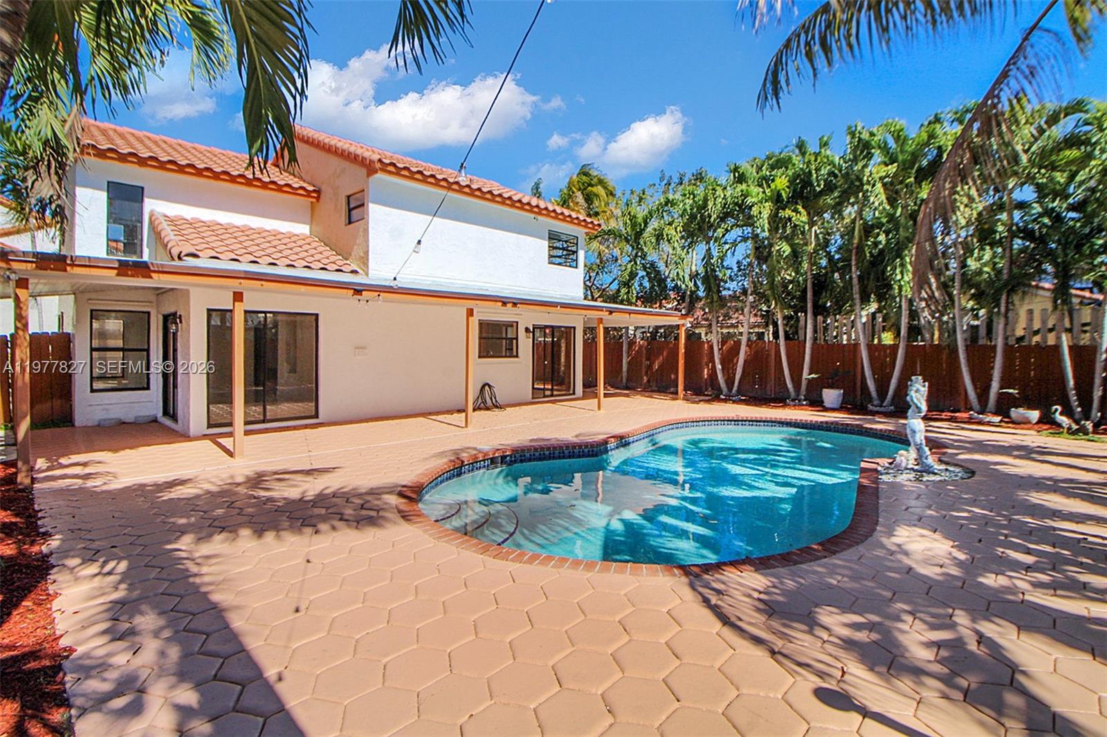 LIVE OAK OF THE HAMMOCKS - Residential Lease