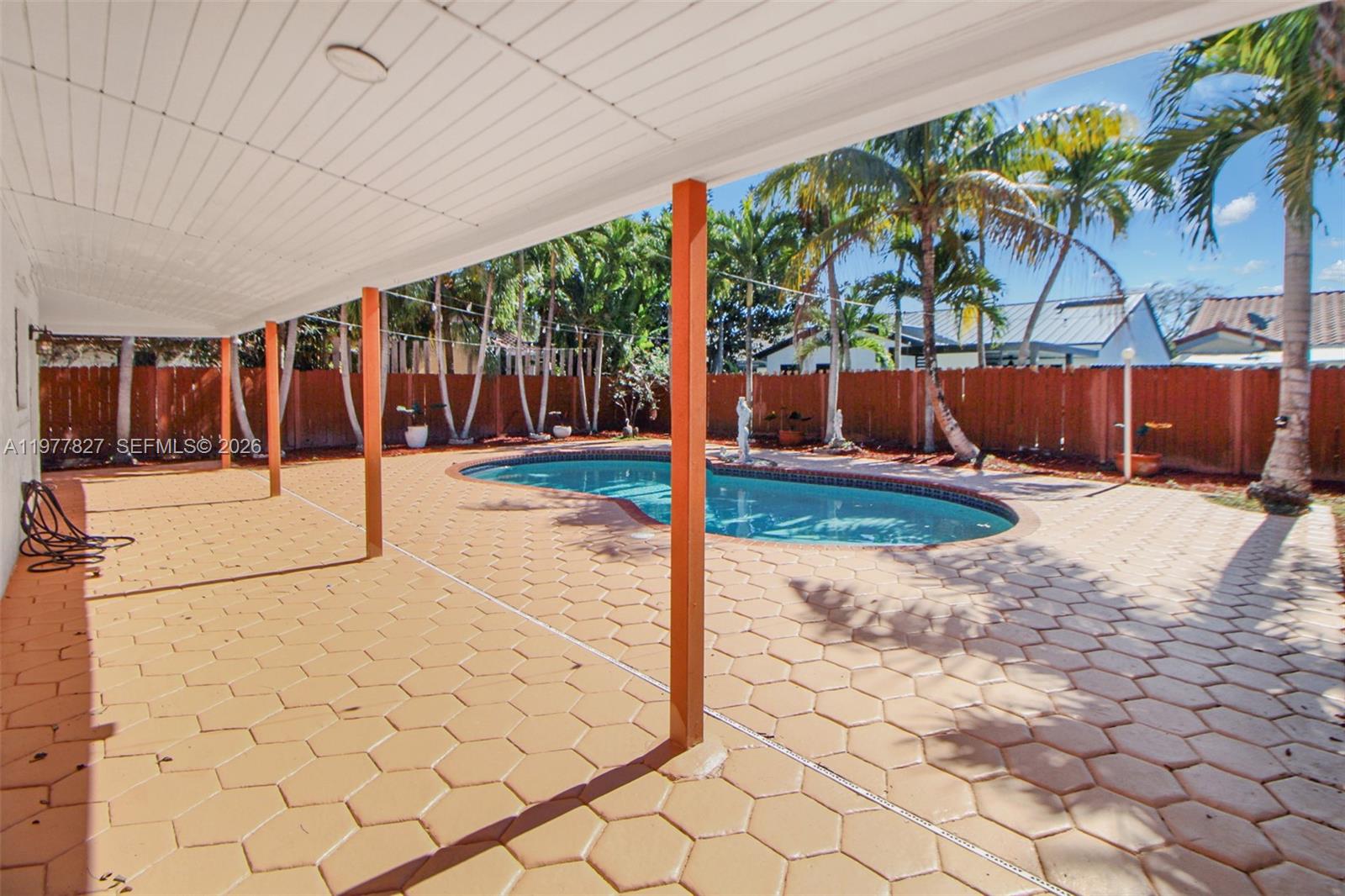 LIVE OAK OF THE HAMMOCKS - Residential Lease