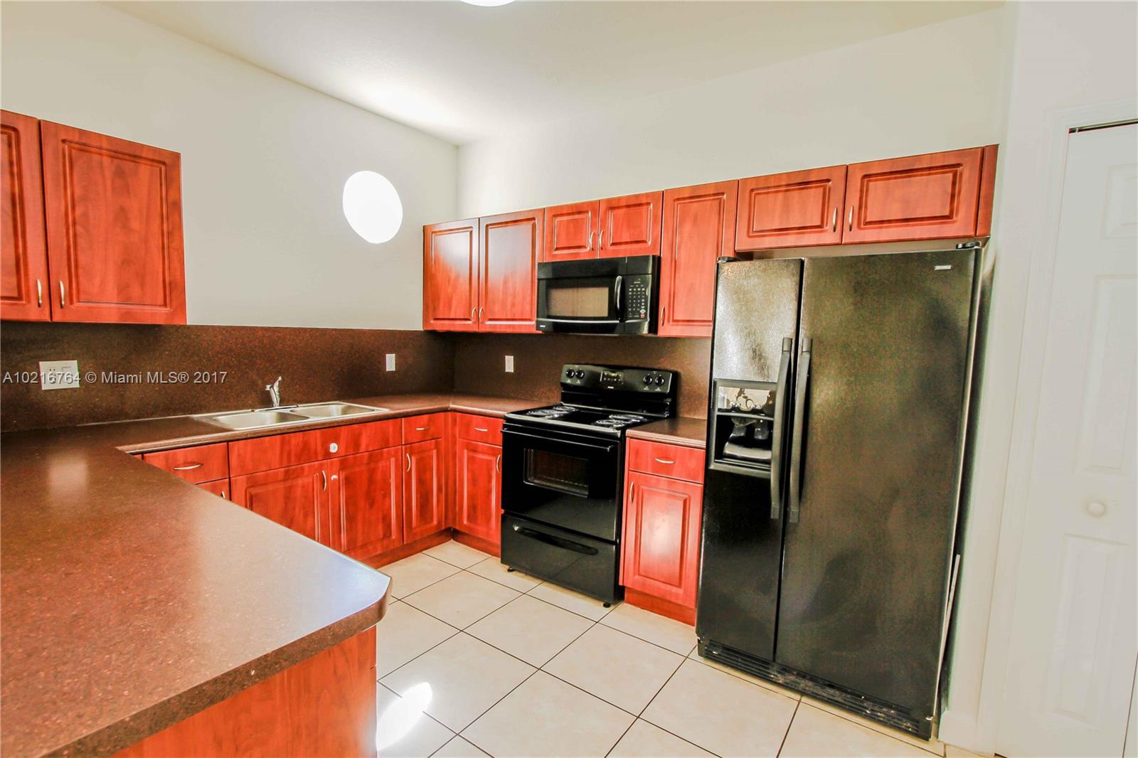 Las Sevillas - Residential Lease