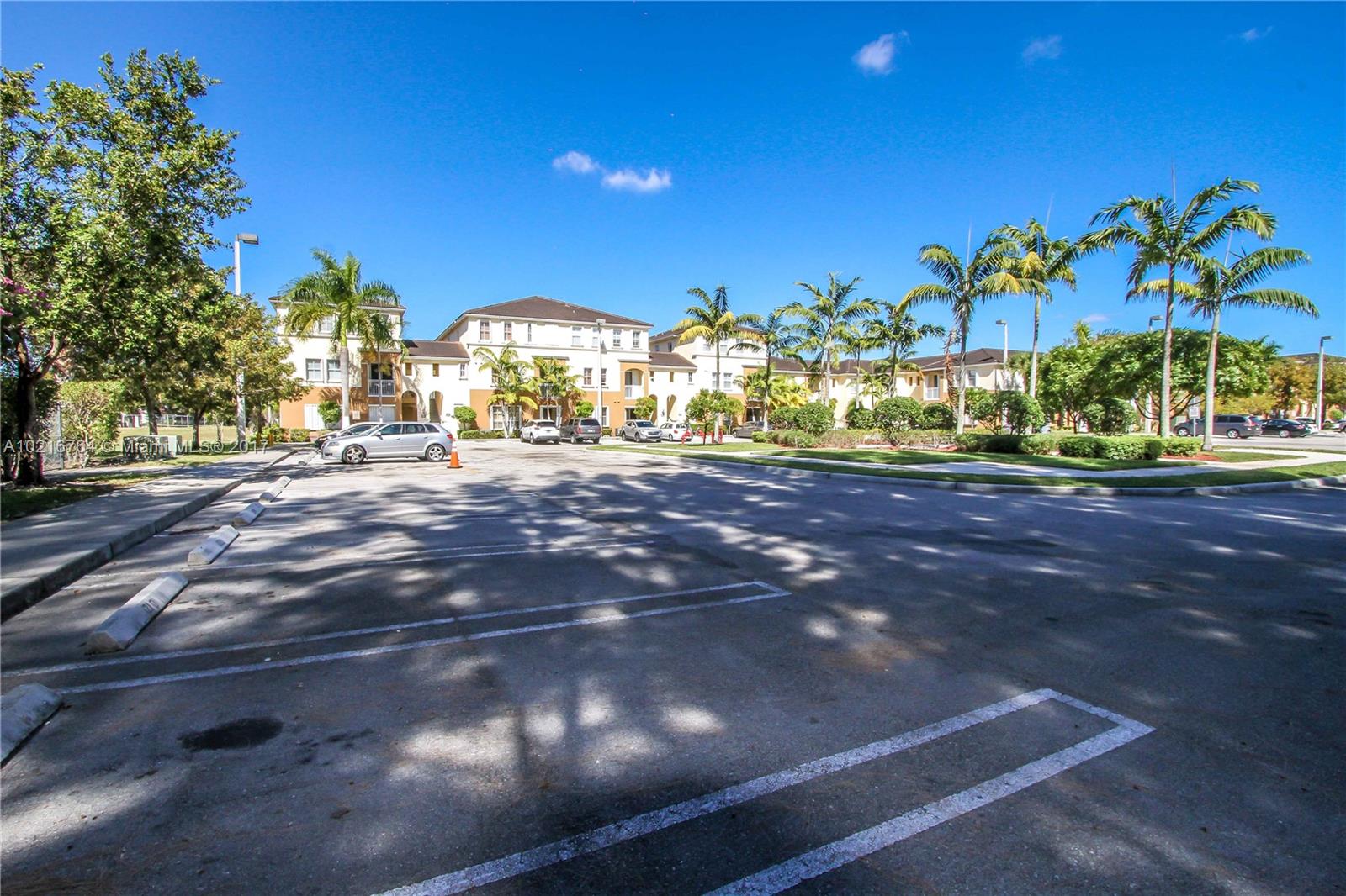 Las Sevillas - Residential Lease