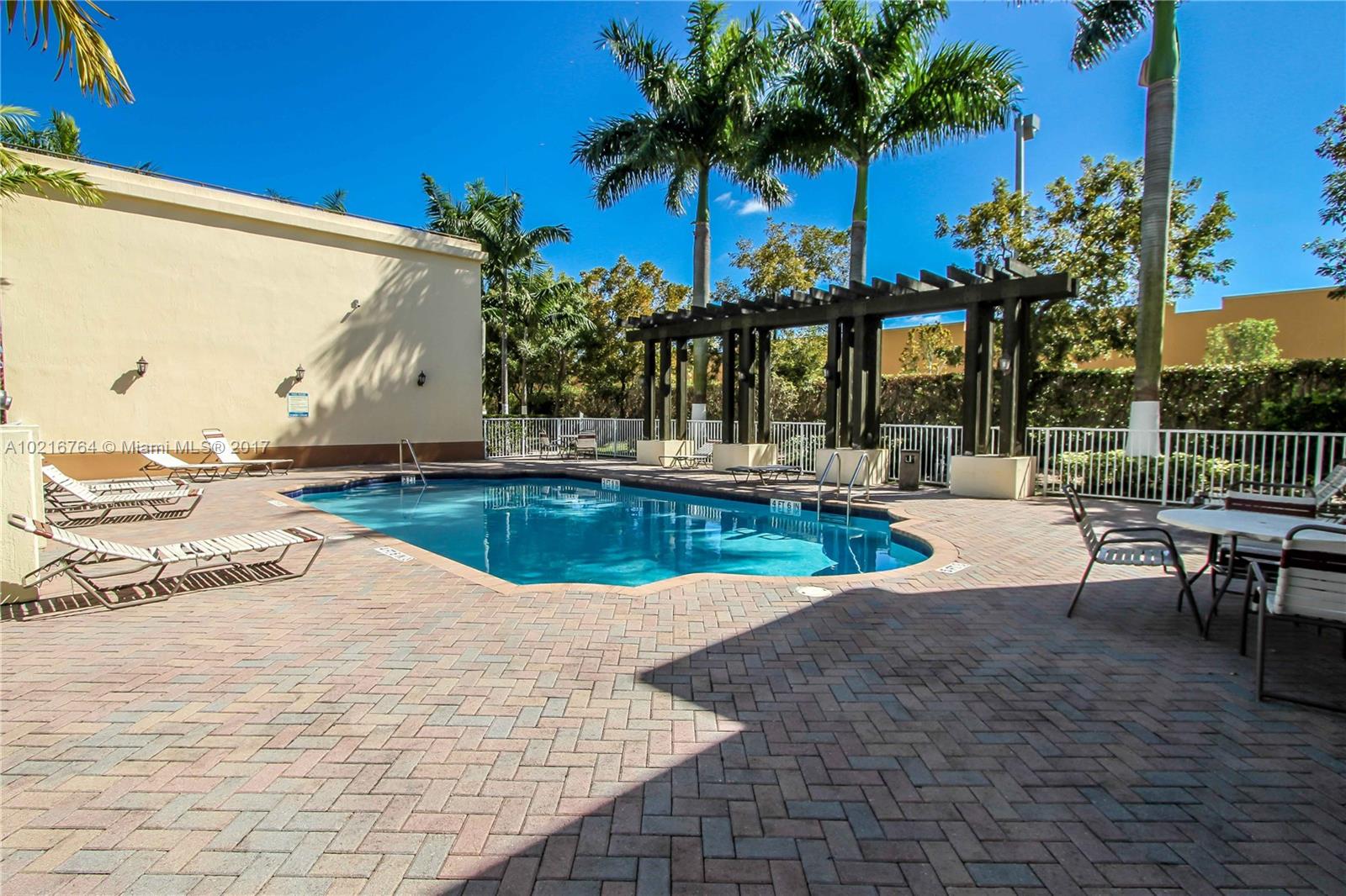 Las Sevillas - Residential Lease