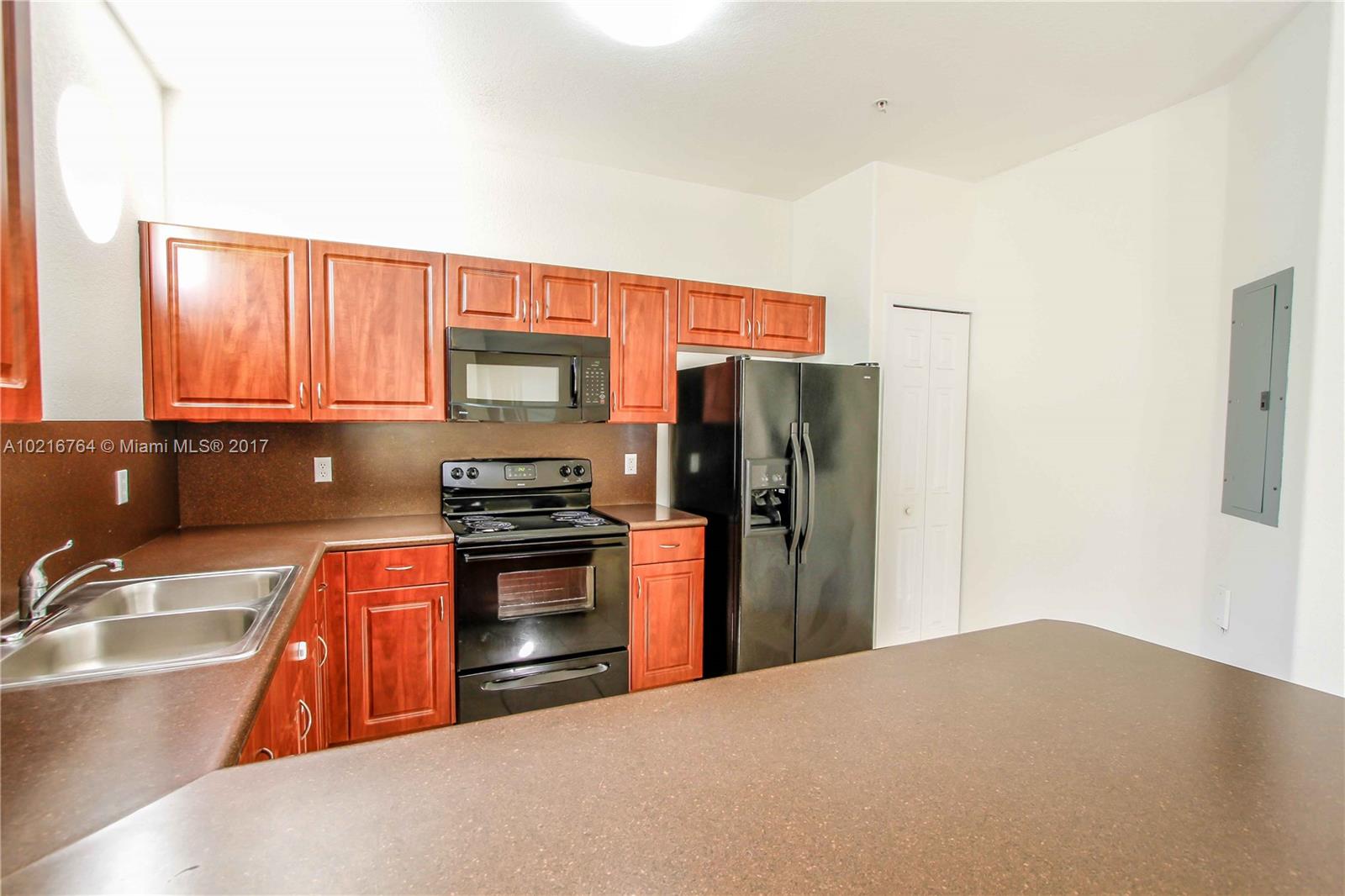 Las Sevillas - Residential Lease