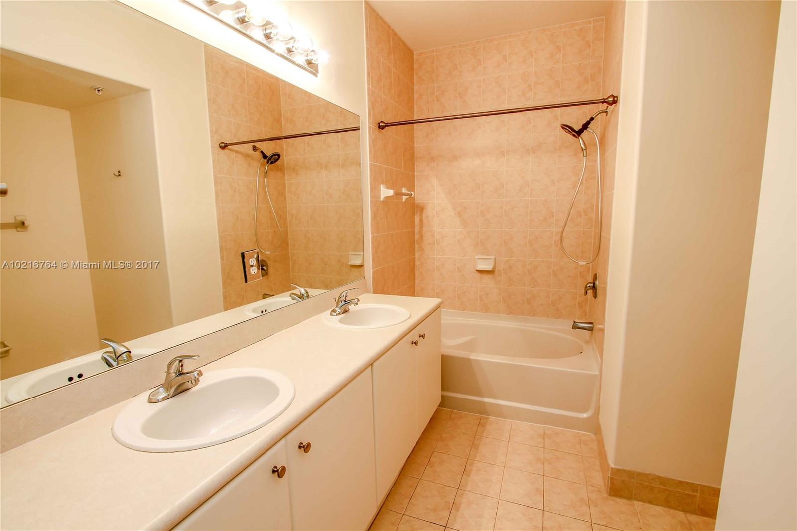 Las Sevillas - Residential Lease