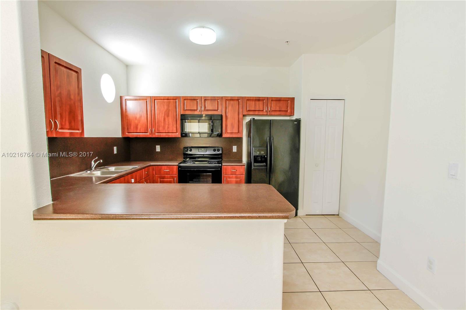 Las Sevillas - Residential Lease