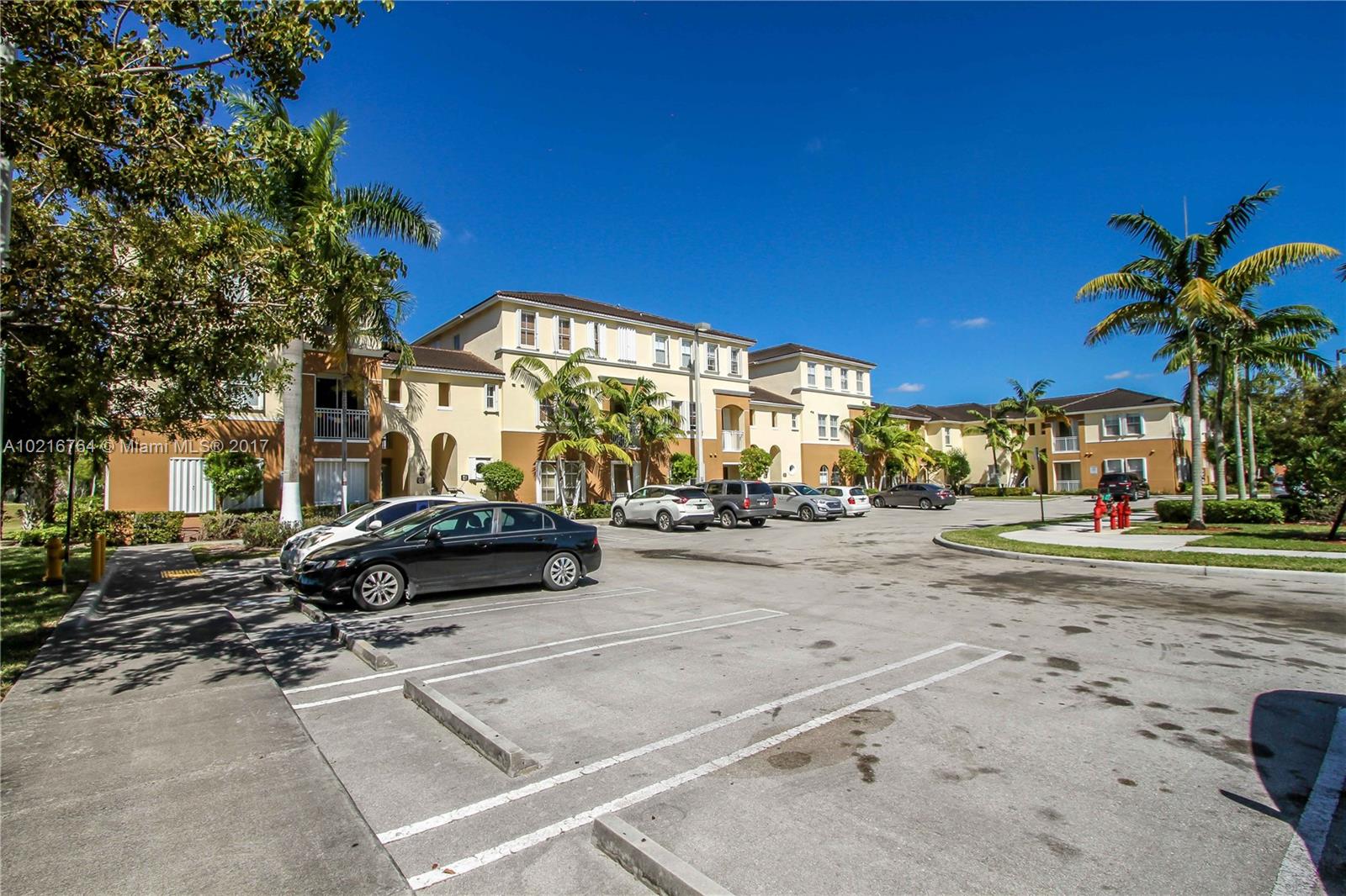 Las Sevillas - Residential Lease