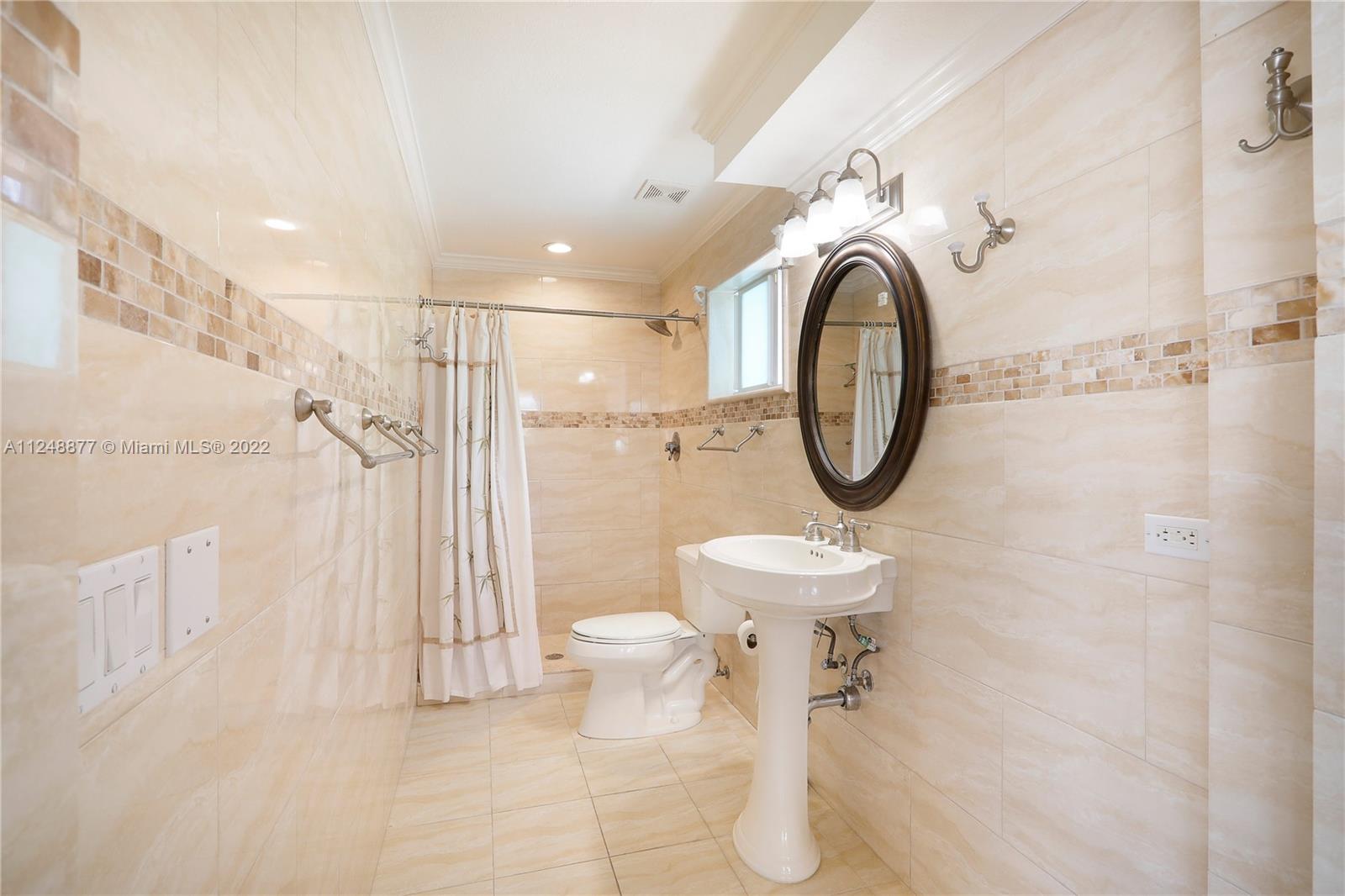 HAMMER POINT - Residential