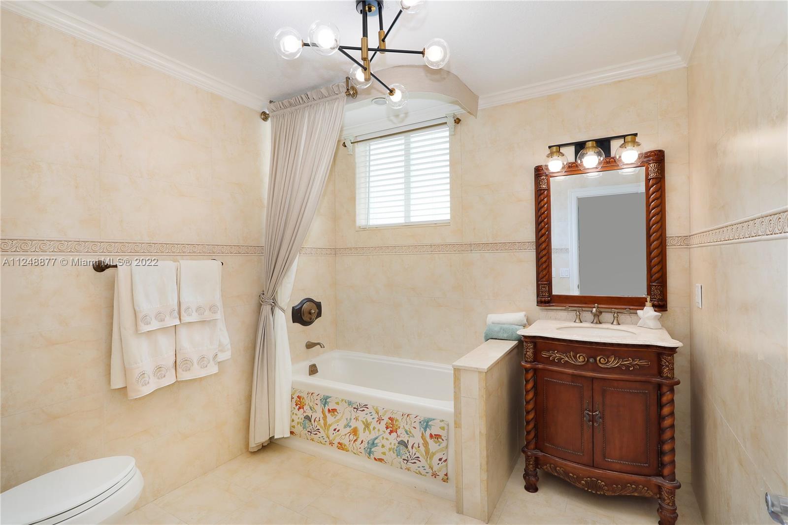 HAMMER POINT - Residential