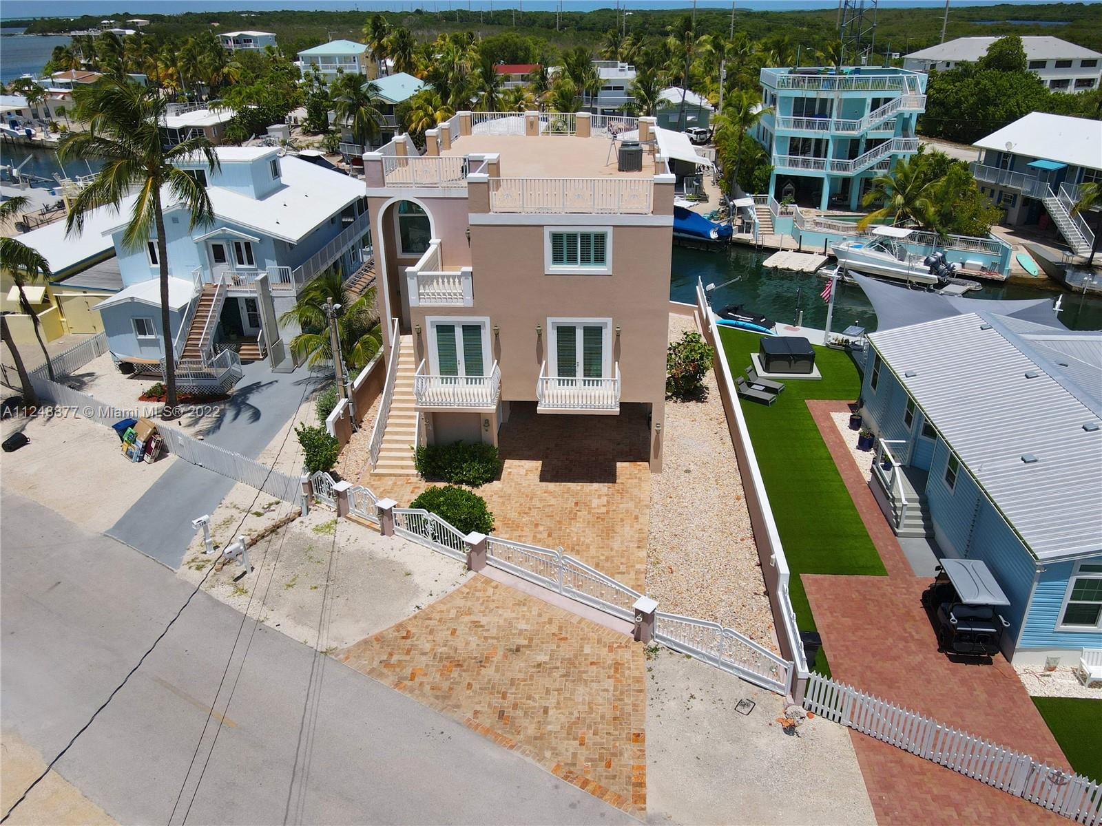 HAMMER POINT - Residential