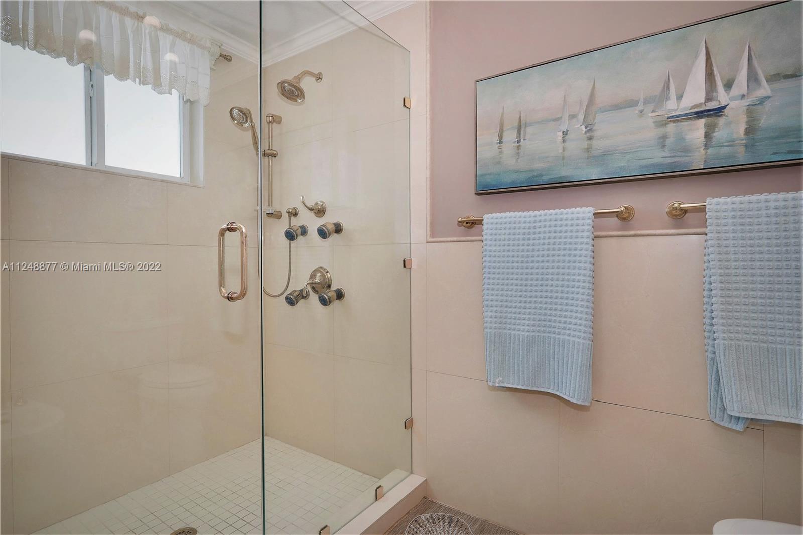 HAMMER POINT - Residential