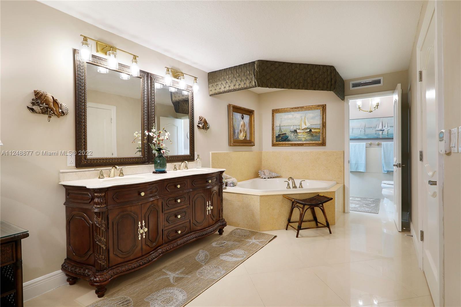 HAMMER POINT - Residential