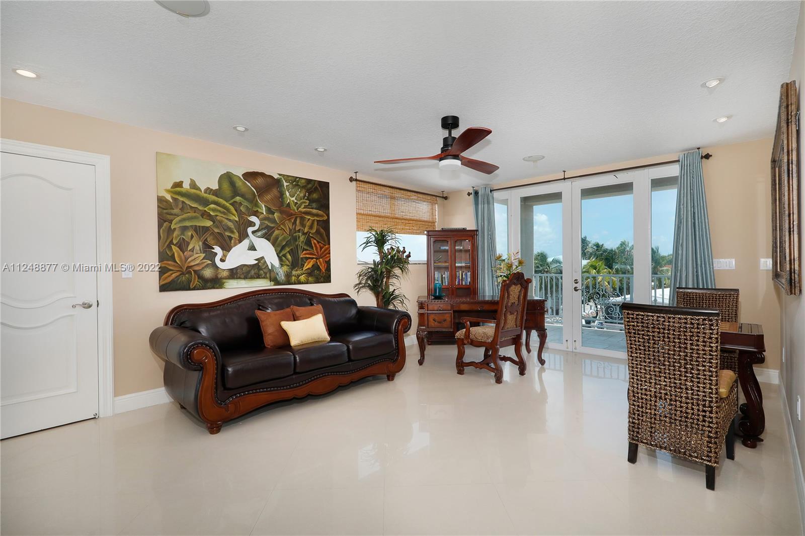 HAMMER POINT - Residential