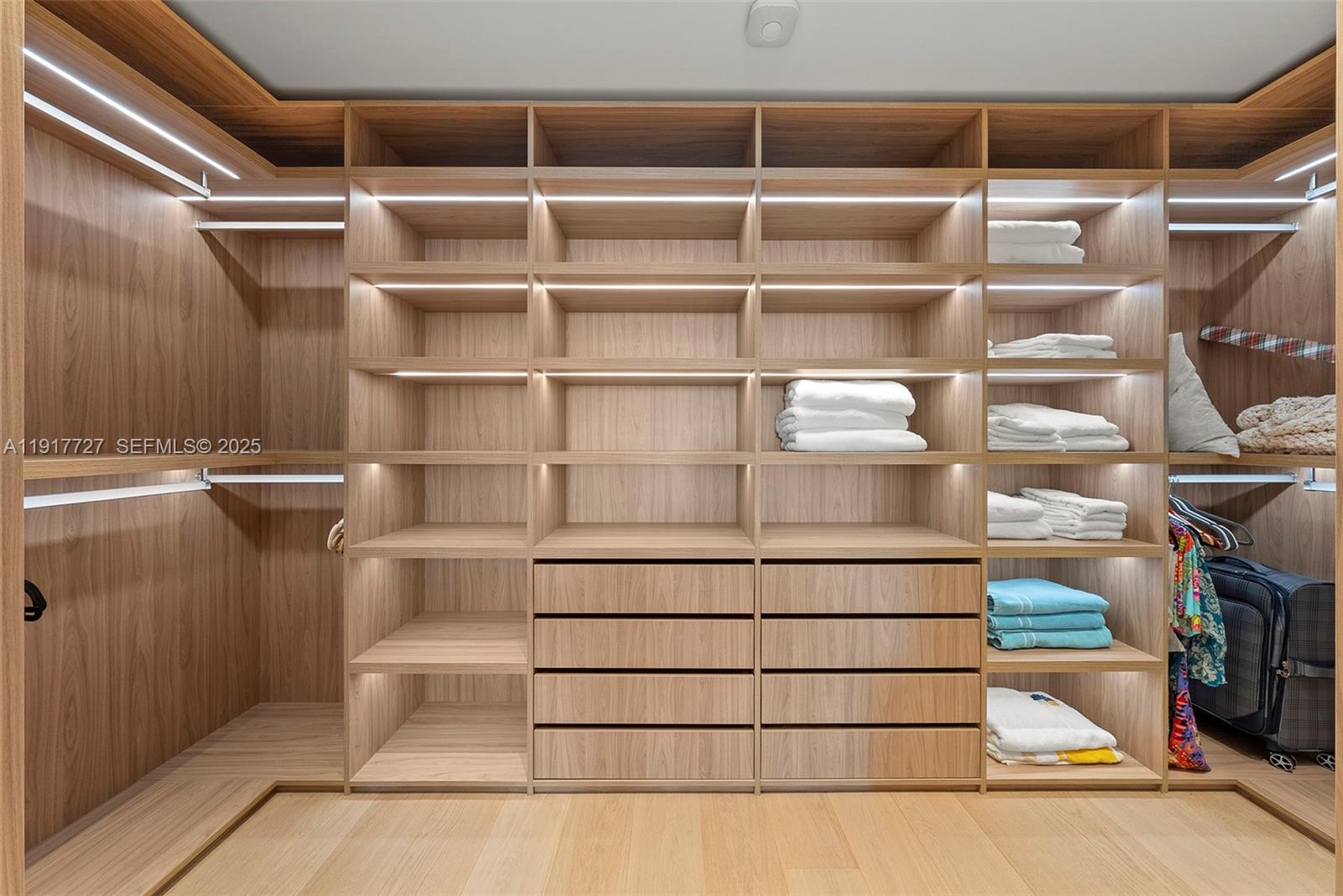 OCEANSIDE @ FISHER ISL CO - Residential Lease