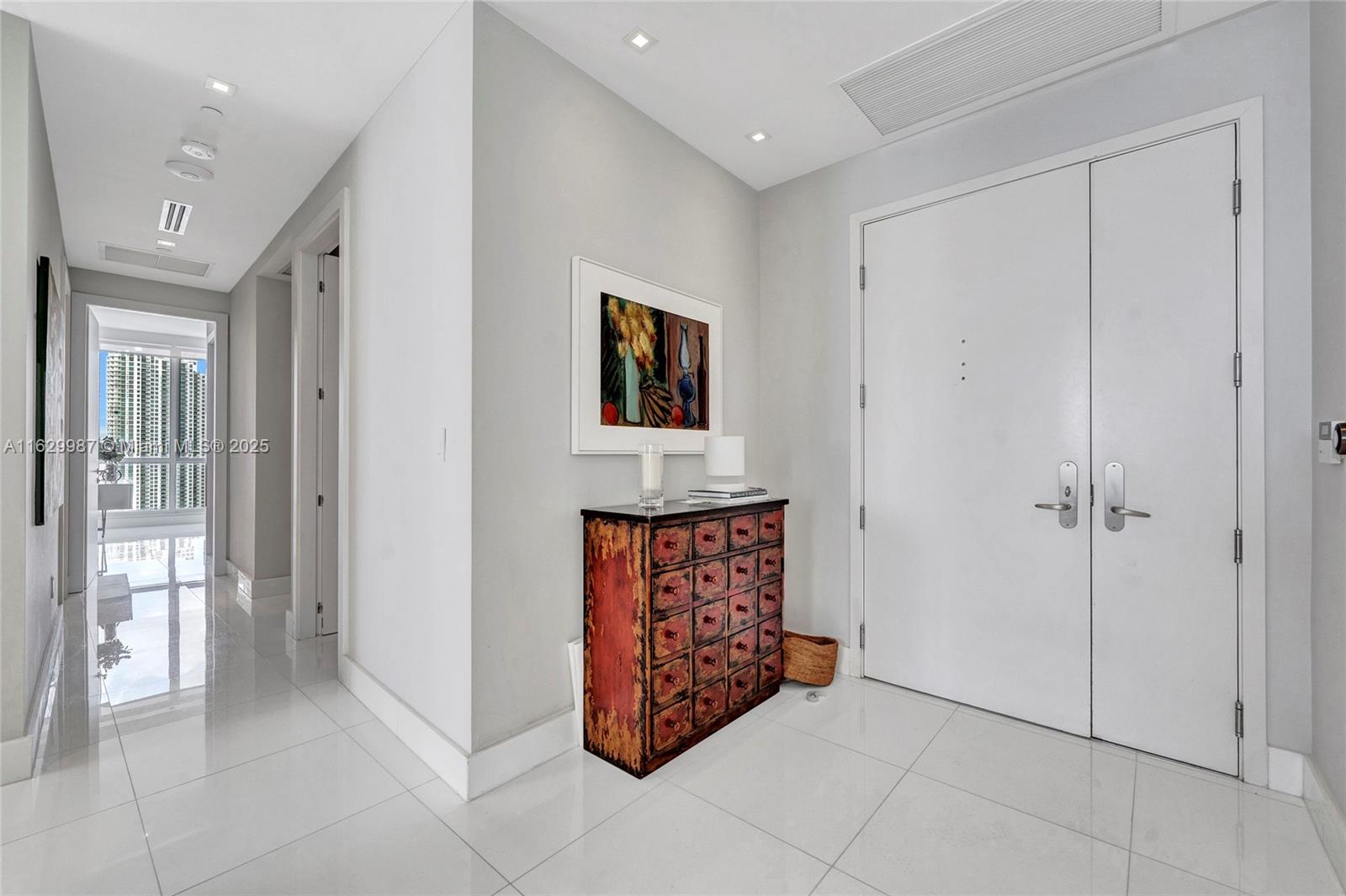 CARBONELL CONDO - Residential