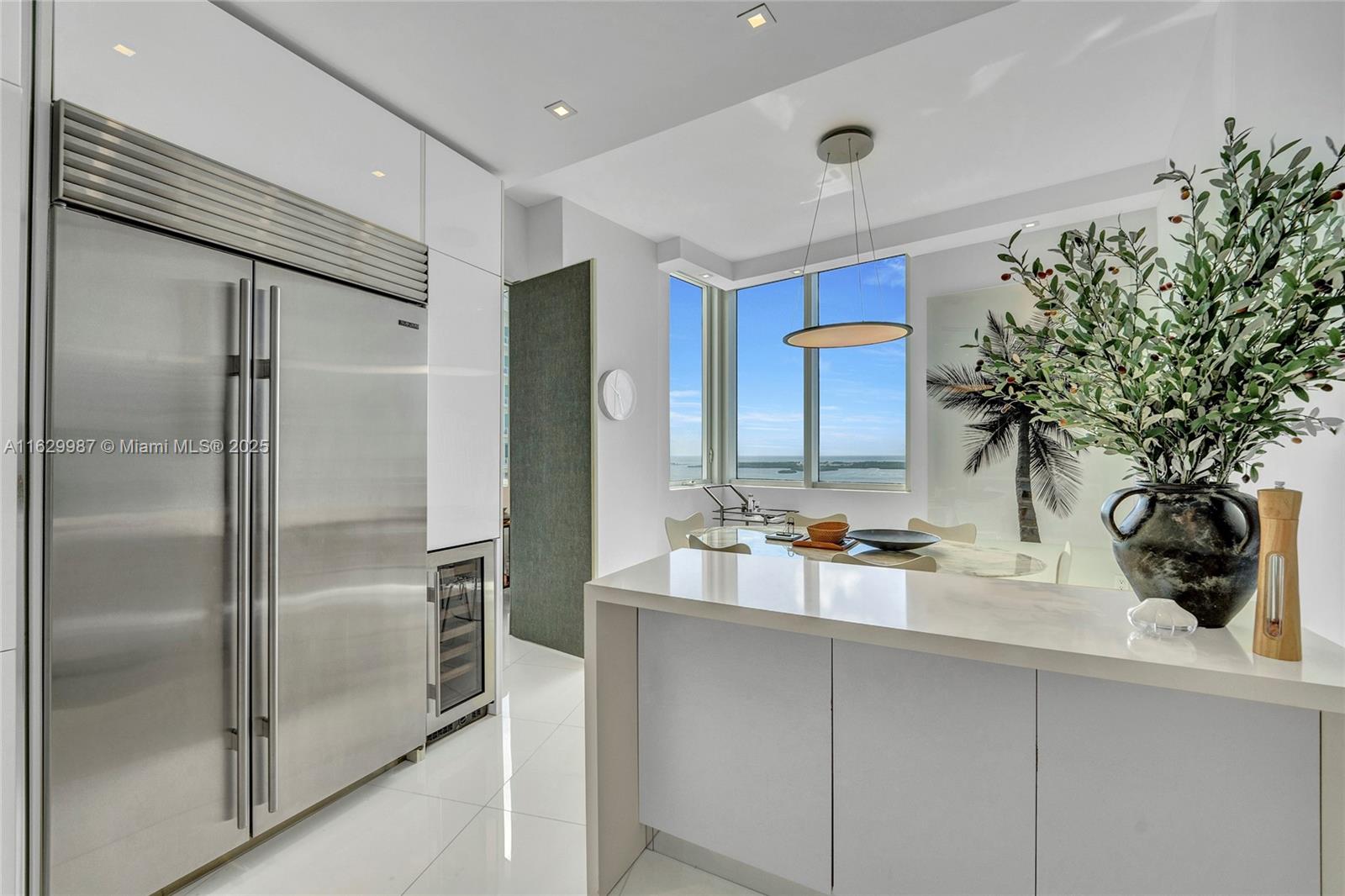 CARBONELL CONDO - Residential