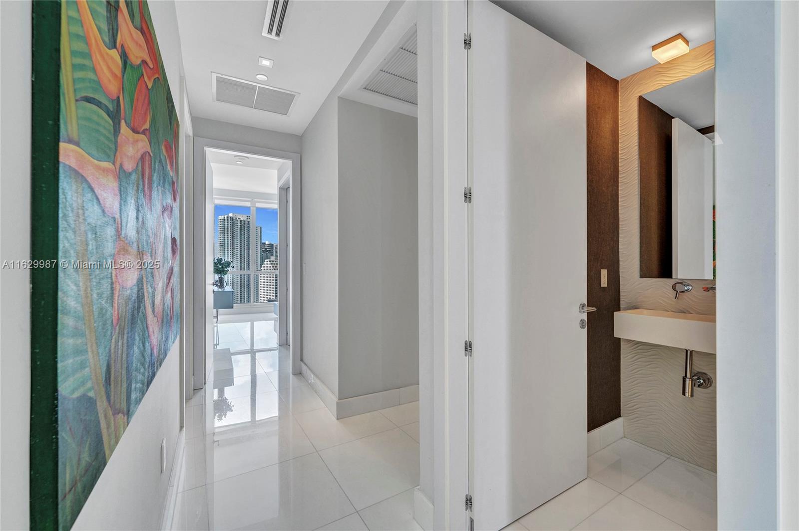 CARBONELL CONDO - Residential