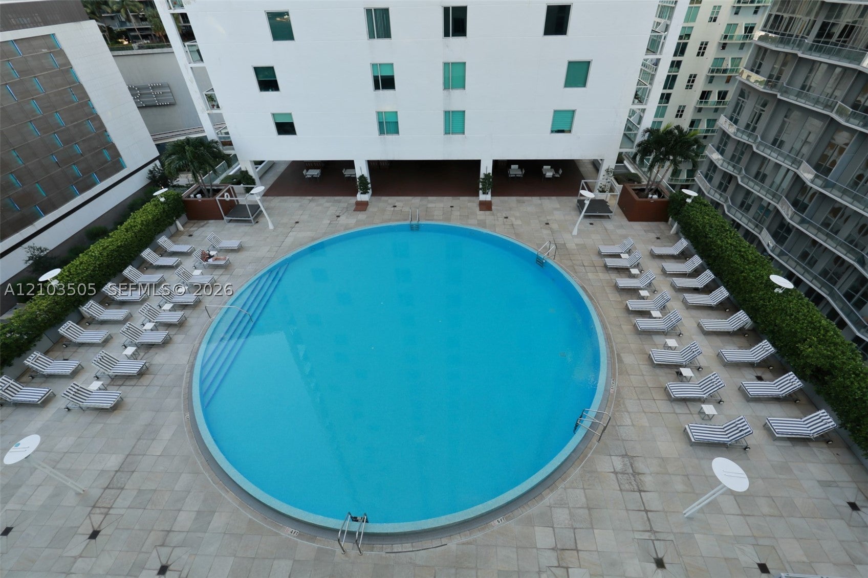 500 Brickell Ave 1607