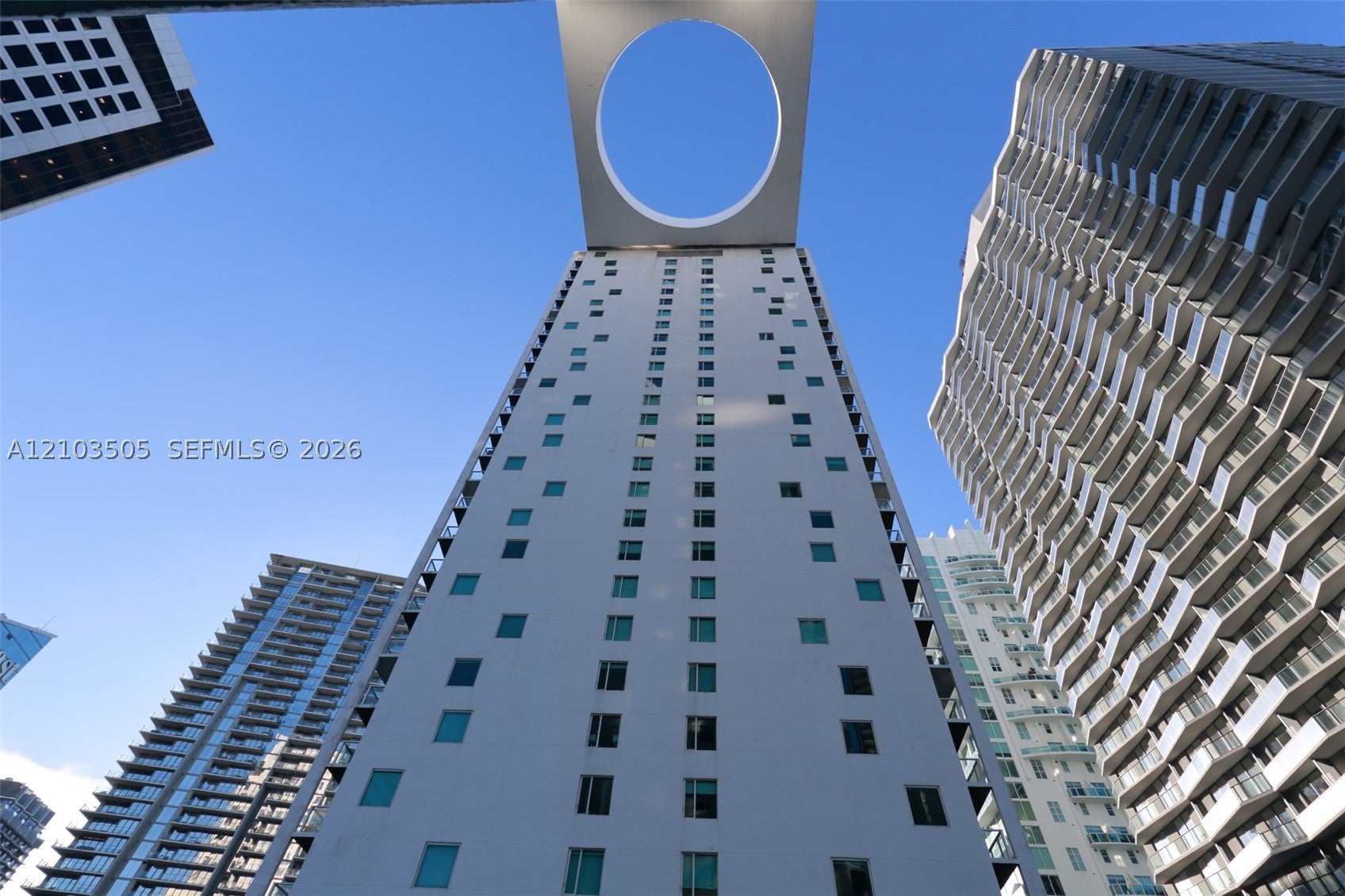 500 Brickell Ave 1607