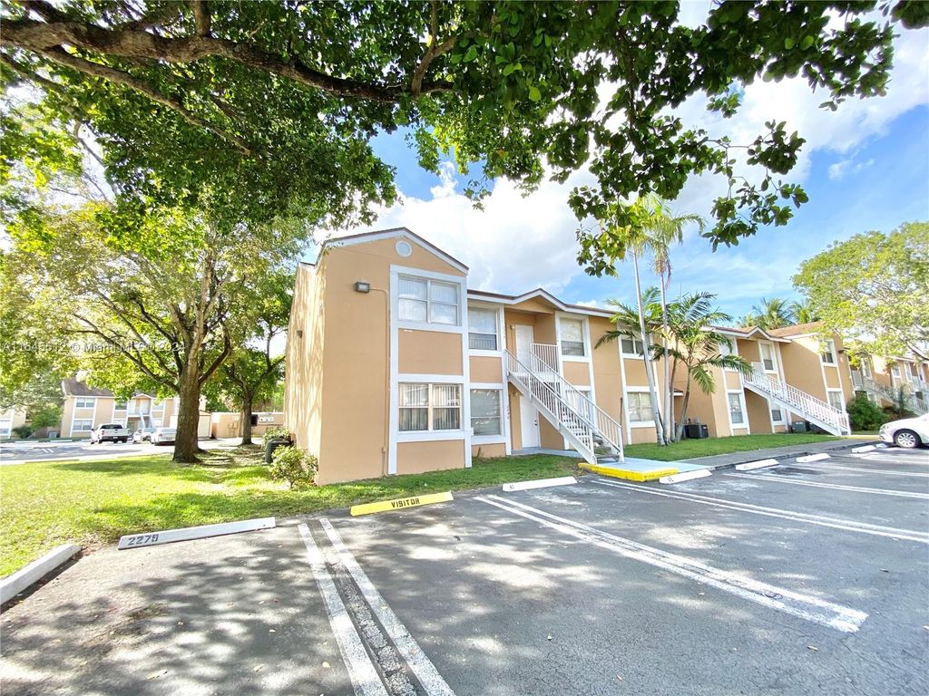 Photo of 2246 SW 80th Ter #2246, Miramar, FL 33025 (MLS # A11645512)