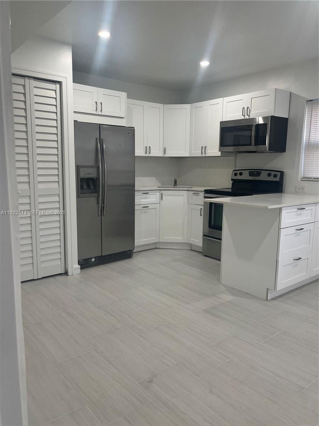Photo of 3912 SW 12th Ct #3, Fort Lauderdale, FL 33312 (MLS # A11922514)