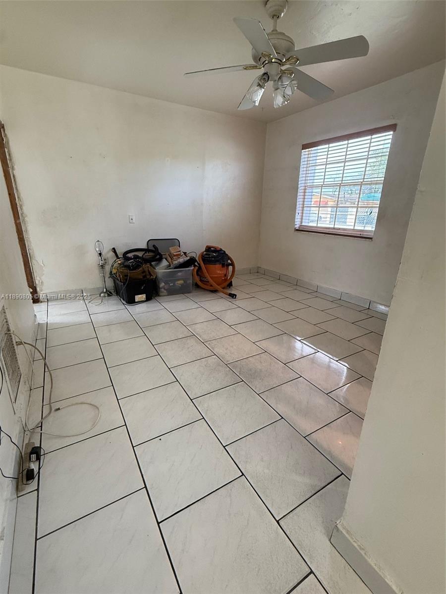 HIALEAH REV PL 12TH ADDN - Residential