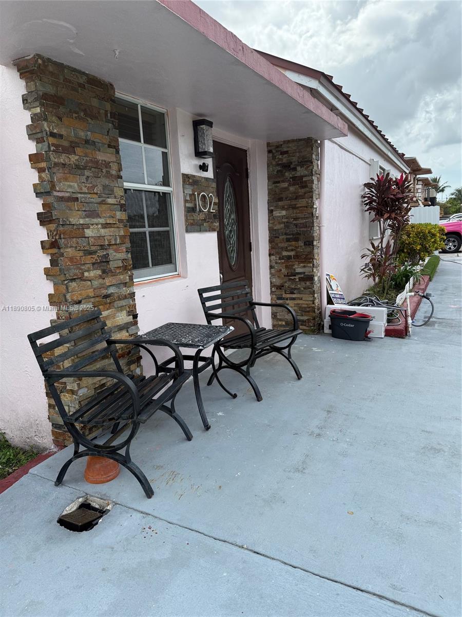 HIALEAH REV PL 12TH ADDN - Residential