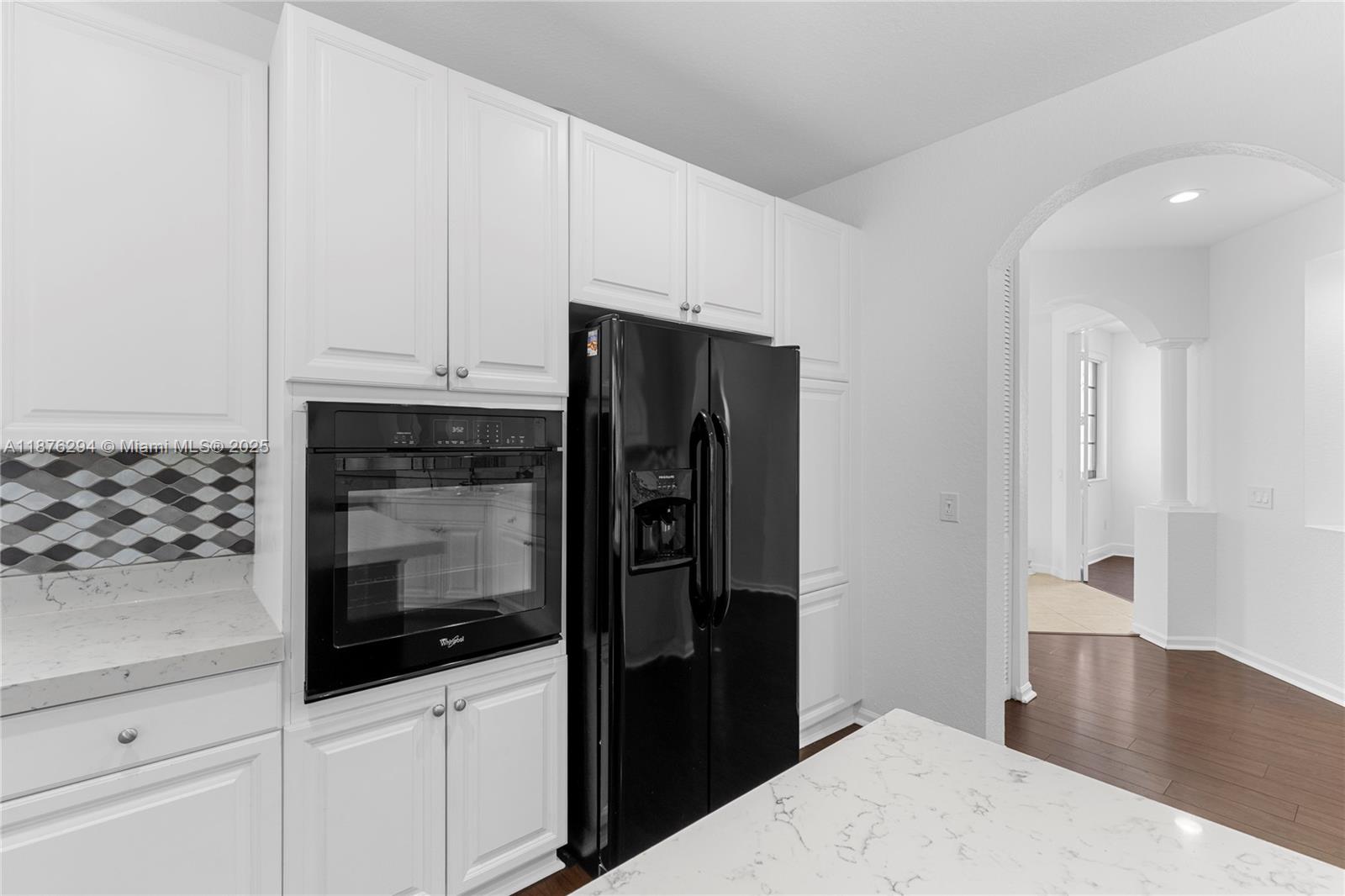 MARIPOSA POINTE AT WESTON - Residential