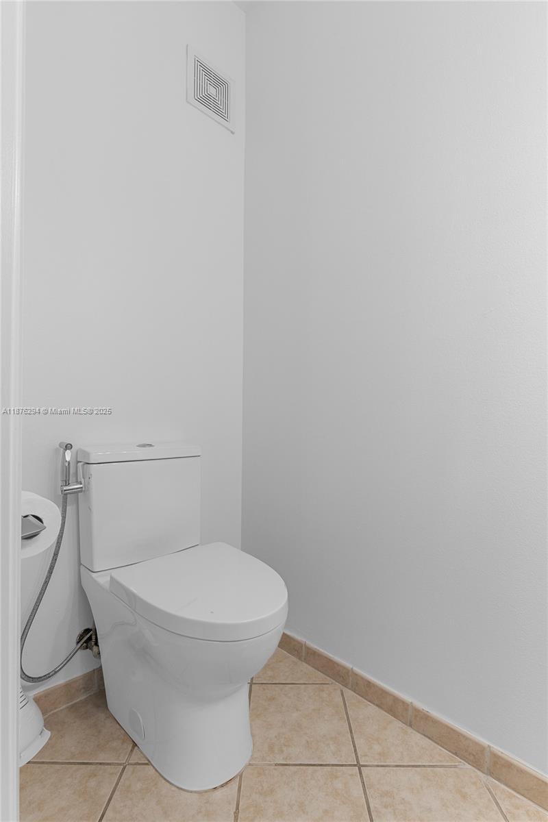 MARIPOSA POINTE AT WESTON - Residential