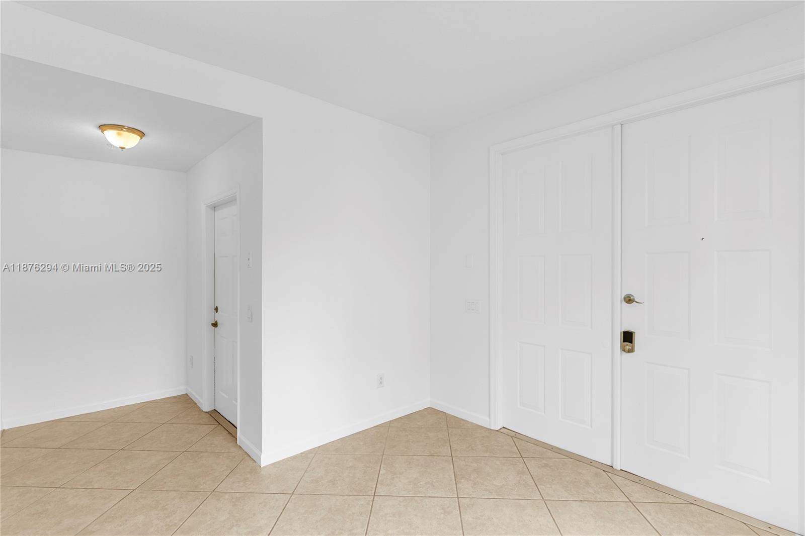 MARIPOSA POINTE AT WESTON - Residential