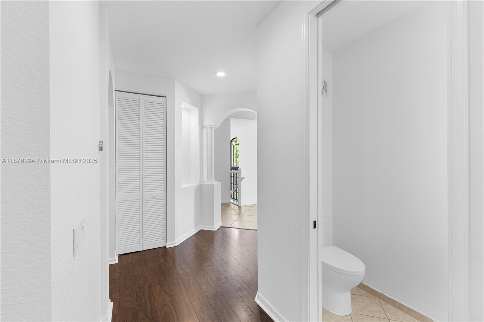 MARIPOSA POINTE AT WESTON - Residential