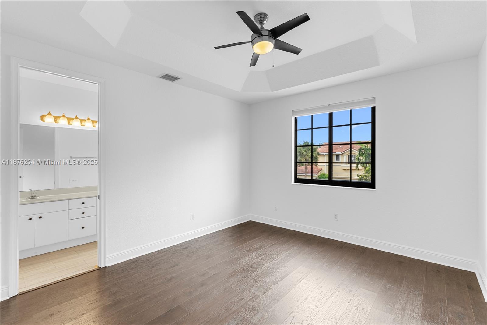 MARIPOSA POINTE AT WESTON - Residential