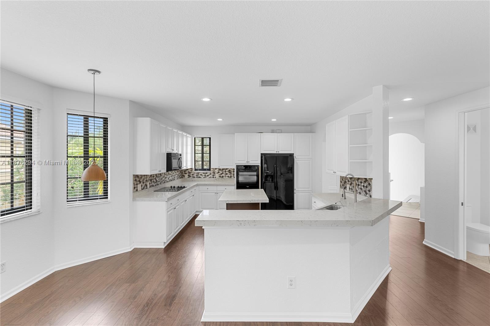 MARIPOSA POINTE AT WESTON - Residential