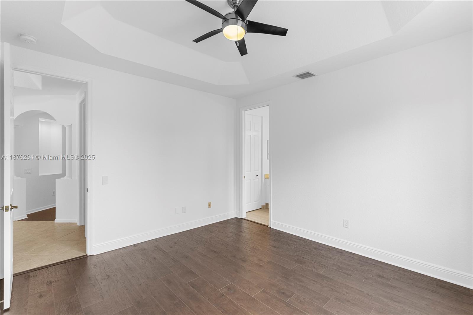 MARIPOSA POINTE AT WESTON - Residential