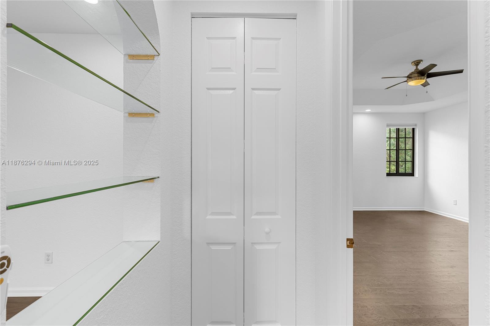 MARIPOSA POINTE AT WESTON - Residential