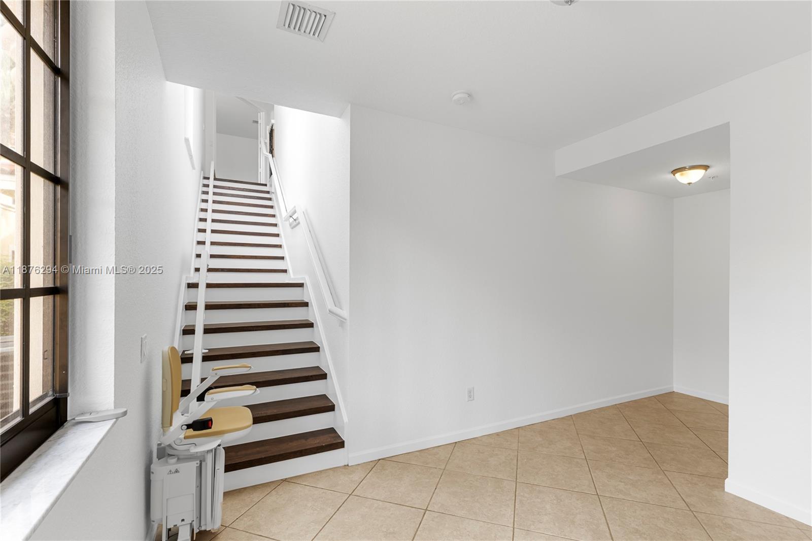 MARIPOSA POINTE AT WESTON - Residential