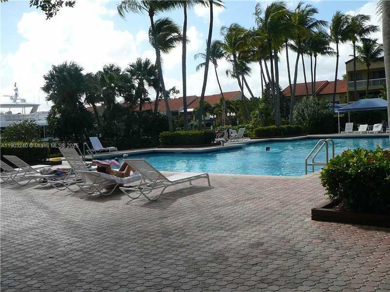 PORTSVIEW @ THE WATERWAYS - Residential Lease