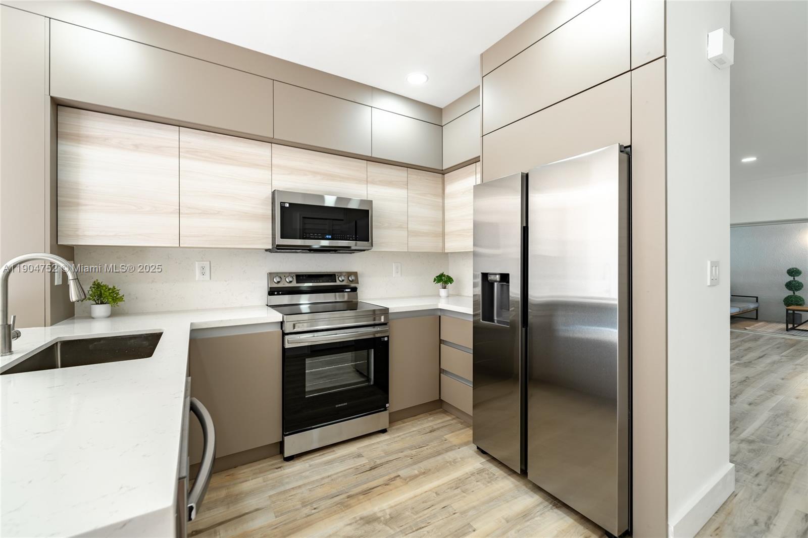 ADVENTURE HOMES - Residential