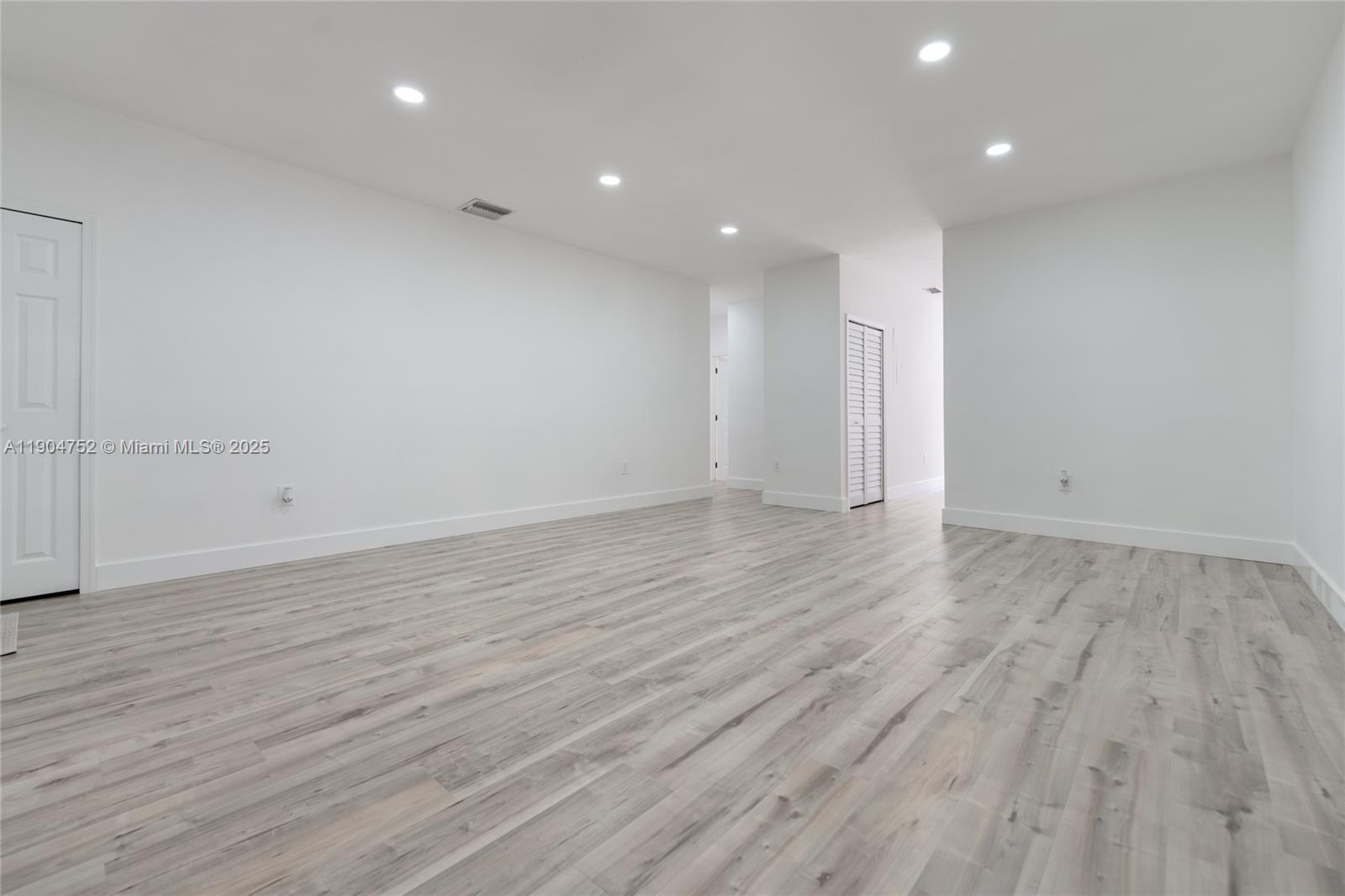 ADVENTURE HOMES - Residential