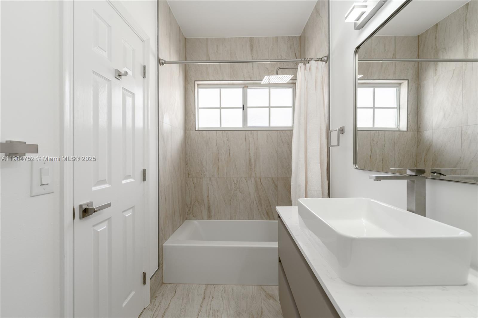 ADVENTURE HOMES - Residential