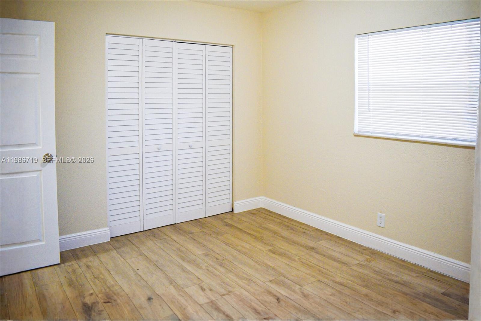 ORIOLE ESTATES SEC 8 - Residential Lease