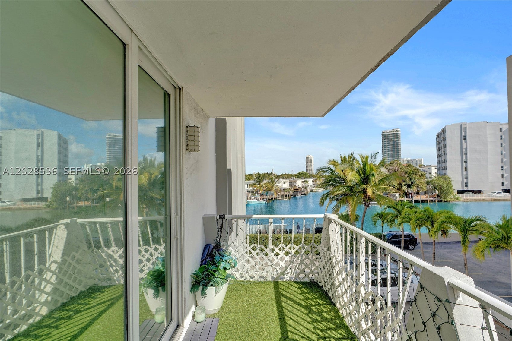7133 Bay Dr