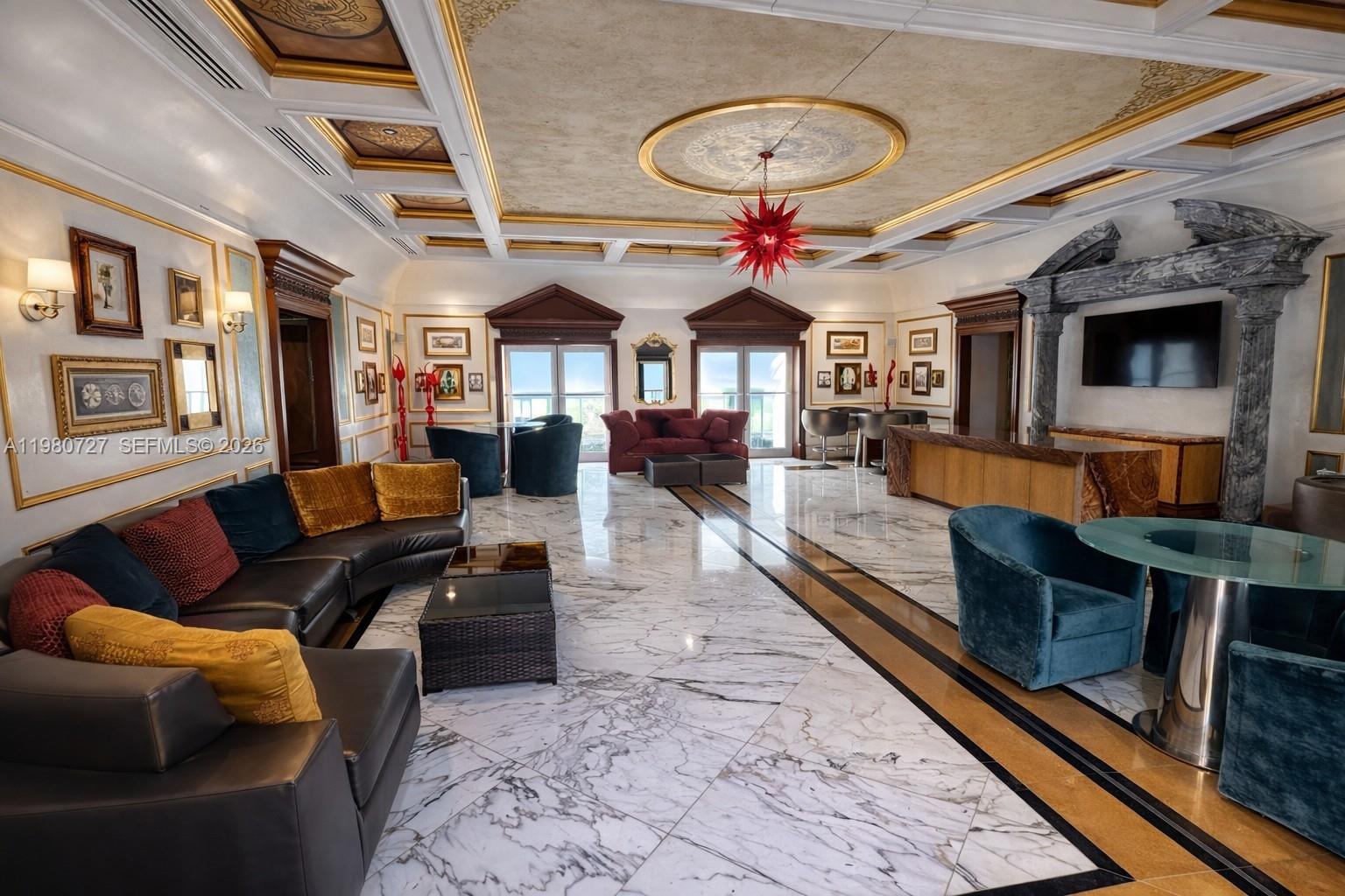 ST TROPEZ ON THE BAY III - Residential