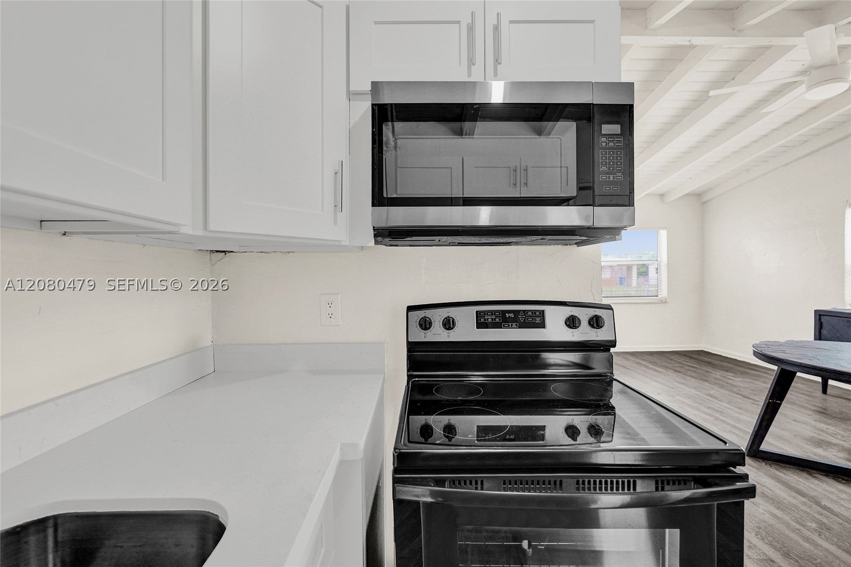 1843 Lauderdale Manor Dr