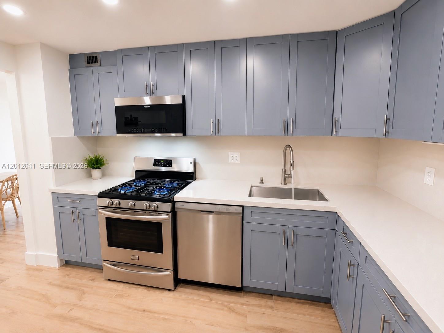 PARKER PLAZA CONDO ESTATE - Residential
