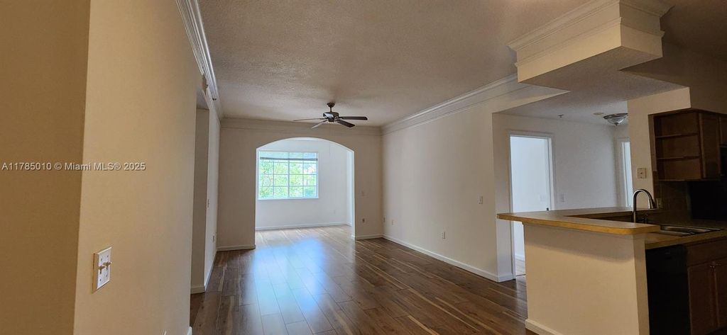 Photo of 6201 W Myrtlewood Cir W #6201, Palm Beach Gardens, FL 33418 (MLS # A11785010)