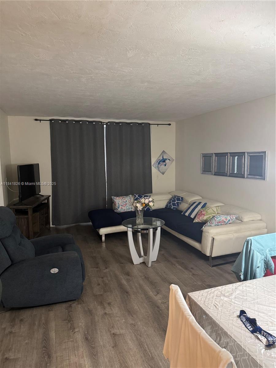 SOMERSET NO 4 CONDO - Residential